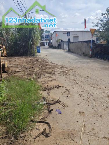 BÁN ĐẤT CHÍNH CHỦ ĐƯỜNG 19 THÁNG 5, HẺM 121, XÃ PHÚ GIÁO, TP. HỒ CHÍ MINH – NGANG 18M, CÓ - 3