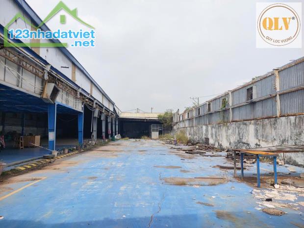 Bán nhà xưởng Phú Giáo, Bình Dương 2.718 m² - 1