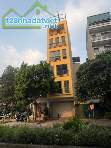 Chính chủ cho thuê nhà mặt phố 60m2 x 6 tầng gần cổng siêu thị Aeon Mall Hà Đông