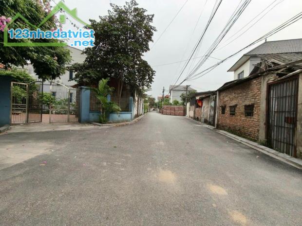 Cần ra gấp Thụy Lâm 90m2, mt5m, 5.55 tỷ, ô tô, Đông Anh - 2