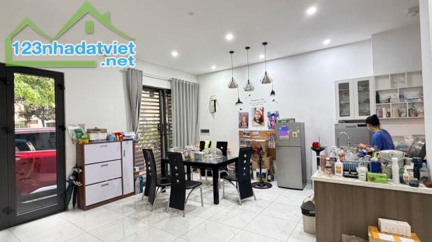 Mặt phố Kim Quan Thượng,Long Biên 33 tỷ 80m mặt tiền 8m - 2