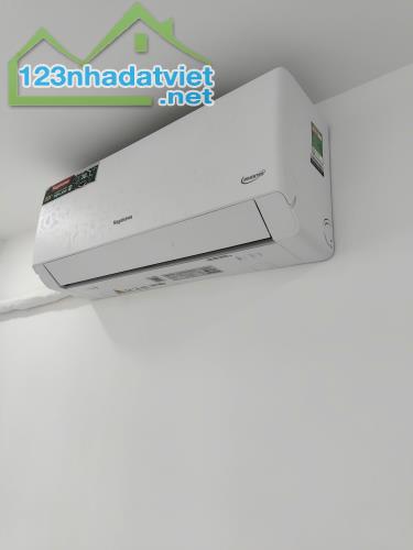 Bán nhà Tân Phú , 30m2 Hẻm xe hơi buôn bán chỉ 3.x tỷ , 3 tầng 4 phòng ngủ - 2