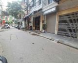 5.6 TỶ – 20M2 – 4 TẦNG MỚI –PHÂN LÔ Ô TÔ VỈA HÈ – KINH DOANH SẦM UẤT – THÔNG TAM TRINH – M