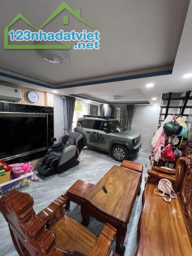 Siêu Phẩm Đoàn Giỏi,Nhà 2 mặt tiền,xe hơi ngủ trong nhà - 2
