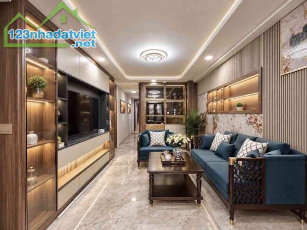 Mặt tiền quận nhất ( 1 ) 5 tầng full nội thất, 60m2 bán chỉ 26,2 tỷ.