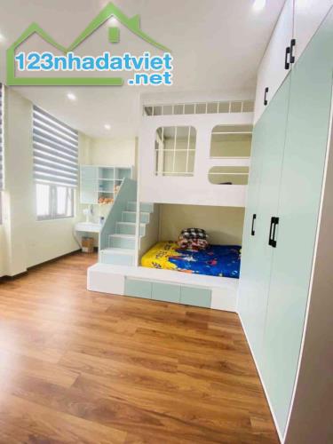 Phố Vũ Xuân Thiều 3.3 tỷ 33m sổ đỏ Long biên đầy đủ - 2