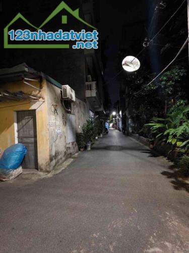Lô Góc 2 Mặt Thoáng 3.2 tỷ 51 Đức Giang Long Biên - 1