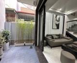 Hồ Sen - Miếu Hai Xã, nhà 3 tầng*40m2 - 2tỷ75, cách mặt đường oto chỉ 150m.