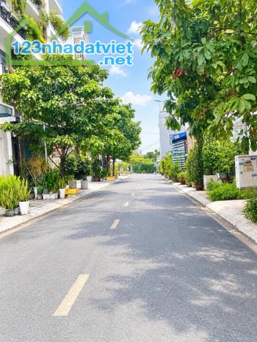 SÁT TÔ NGỌC VÂN – GẦN 150M² NGANG 7.2M – LÔ GÓC 2 MẶT TIỀN – ĐƯỜNG 8M CÓ VỈA HÈ – 5.3 TỶ
