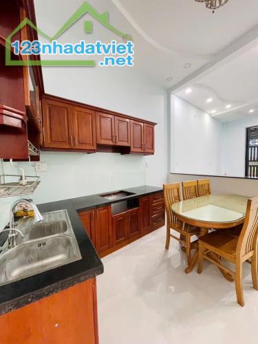 NHÀ CẤP 4 NGANG 4,6M – XE HƠI NGỦ TRONG NHÀ – GIÁ CHỈ 4,35 TỶ - 3