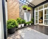Bán nhà Phố Vũ Chí Thắng, ngõ thông, ba gác tránh xe máy, sân cổng riêng, 62m2, 3 tầng