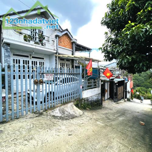 Nhà Đặng Thái Thân bên vườn thông xanh, một chút cảm giác trong lành - 1