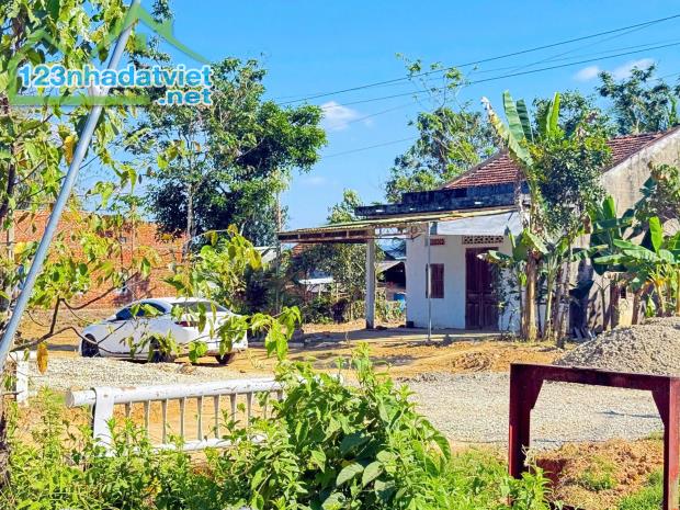 Đạ Tẻh, Lâm Đồng bán lô đất 2mt đường bê tông có nhà sẵn ở cách trung tâm 3km giá 999tr - 1
