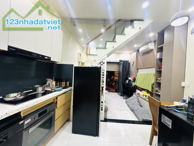 Bán gấp nhà mới Tân Thành VIP Tân Phú, hẻm xe tải, nở hậu sầm uất, đủ tiện ích, chỉ 4.X tỷ