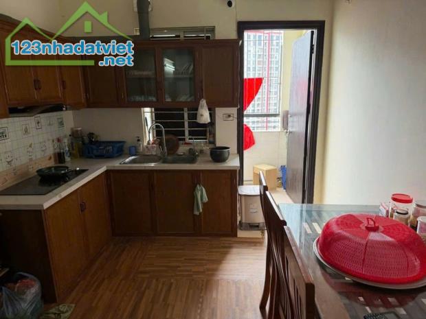 Bán Chung Cư Học Viện Hậu Cần 72m 2N  full Nội thất hơn 3 tỷ