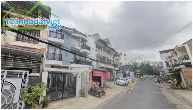 Cần bán lô đất 15 x 18m Đào Duy Từ trung tâm Thành Phố Đà Lạt