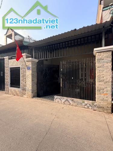 4 TỶ – HXH NGUYỄN VĂN QUÁ – XE HƠI NGỦ TRONG NHÀ (M17A) - 1