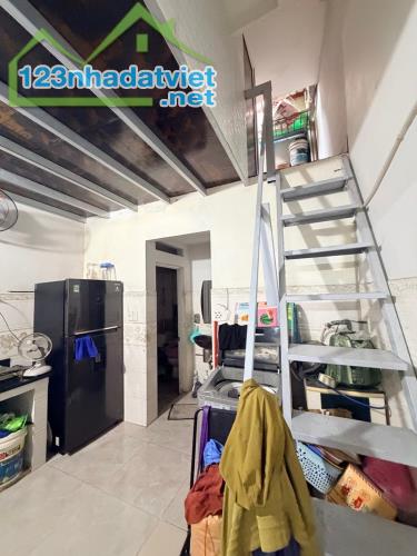 4 TỶ – HXH NGUYỄN VĂN QUÁ – XE HƠI NGỦ TRONG NHÀ (M17A) - 4