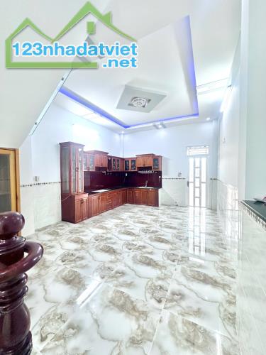 NHÀ 2 TẦNG - HẺM XE HƠI - THÀNH THÁI - CHỈ NHỈNH 8 TỶ - 1