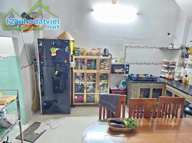 Nhà mặt tiền Lê Lăng – ngang 4,2m nở hậu 5,9m, 5,9 tỷ - 2