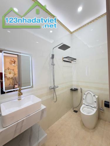 NHÀ PHỐ NGANG 5M ĐANG HOÀN THIỆN TẠI THẠNH XUÂN 25, Q12 - 3