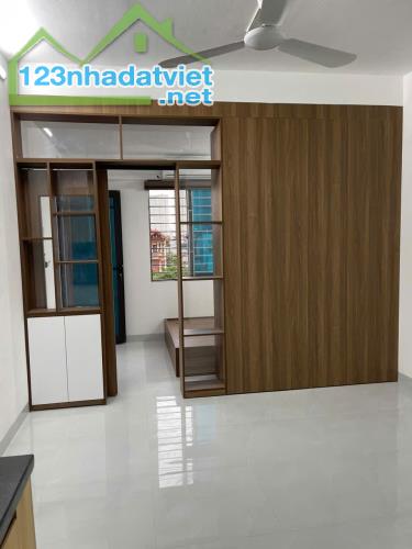 Cho thuê ccmn cầu bươu mới full nội thất 4.3 triệu