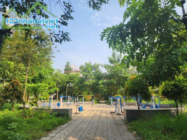 HIẾM CÓ KHÓ TÌM: 50M² ĐỒNG ĐẾ – ĐƯỜNG 13.5m  sát vườn hoa