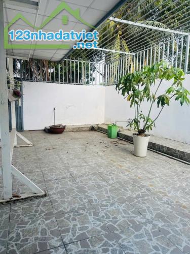 💋TRƯỜNG THỌ - Mặt tiền Đ SỐ 2 -💰Chỉ 8tỷ5 💋107m2 Diện tích công nhận - 5PN 👉Mặt tiền - 1