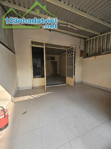 Bán nhanh nhà cấp 4 ngang 4 dài 14 cực vuông vắn - 1