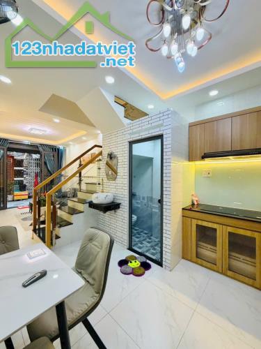 Bán nhà 2 sẹc Phan Huy Ích 30m2 hẻm 3,5m – Giá 4,89 Tỷ tl. - 1