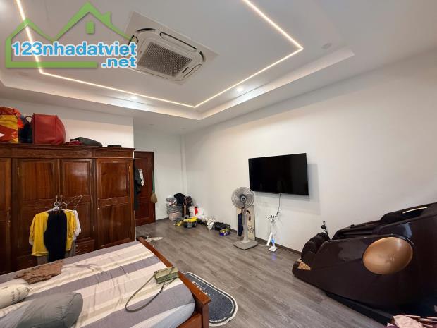 Nhà mặt ngõ 184 Đê Trần Khát Chân, 60m2 MT 4.6m, giá 15.6 tỷ có TL, 0985868893 - 1