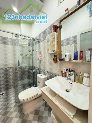 NHÀ 5 TẦNG HXH ĐỐI DIỆN BV 175 - 64m2 (4×16) - 12.5 TỶ - 4