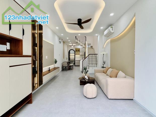 50m2, BÁN NHÀ 3Pn, 2 TẦNG, HXH, QUANG TRUNG, P10 GÒ VẤP, 6 TỶ 6