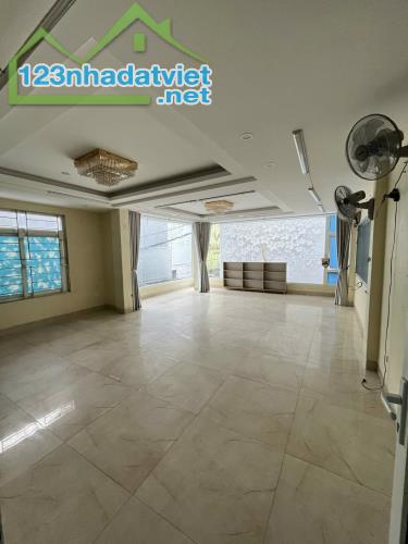 Cần cho thuê 100m2 MB tầng 2 tại số 17 Ngõ hòa Bình 2 (P.Minh khai, HBT), HN, 0396218339 - 3