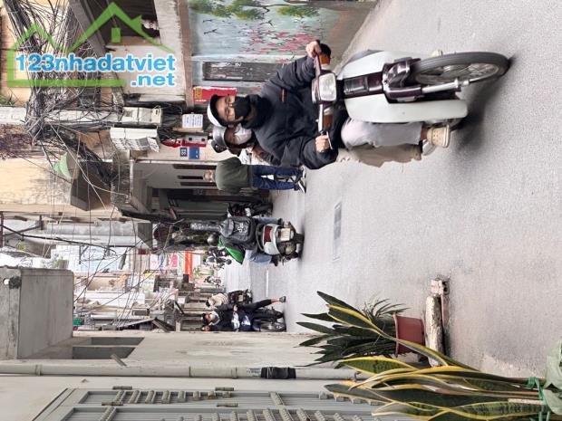 Mặt ngõ Trần phú Văn Quán 61m mt6.7m 3tầng cũ,thông sàn ngay sát mặt phố,KD,an sinh đỉnh