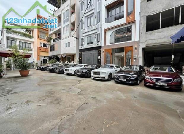 NHÀ LÊ QUANG ĐỊNH XÂY MỚI 100% - SÂN ĐẬU ĐƯỢC 10 OTO - 10.5 TỶ