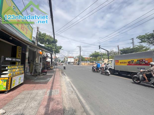 Bán đất 364,6m2 mặt tiền Võ Thị Sáu, ngay nút giao ngã 4 đường Phước Long. - 1