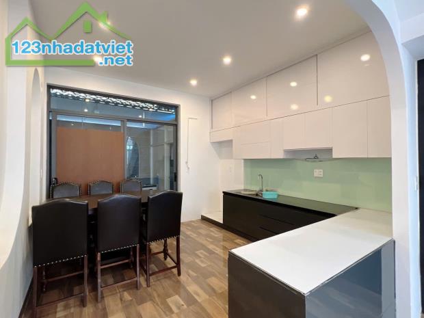 Nhà 4 tầng gần Nguyễn Duy Trinh – Dt 73.8m² – HXH 5m – full nội thất - 2