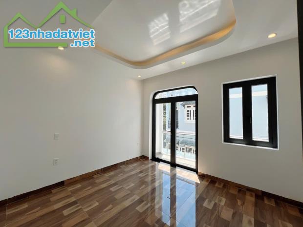 Nhà 4 tầng gần Nguyễn Duy Trinh – Dt 73.8m² – HXH 5m – full nội thất - 3