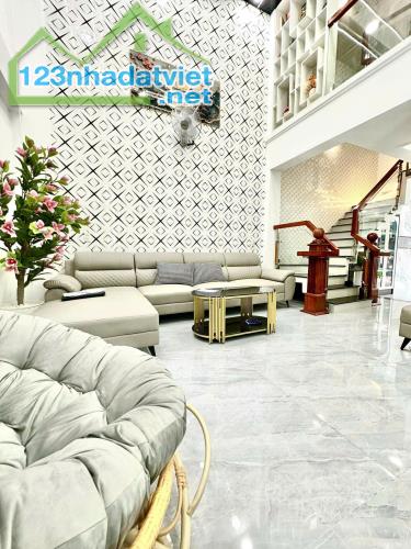 NHÀ HXH 6M NGUYỄN TƯ GIẢN - 50m2 5 TẦNG THANG MÁY - 9.35 TỶ - 3