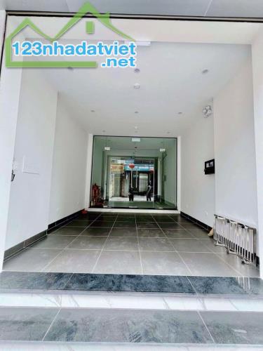 Mặt Phố XaLa 61m 5t thang máy mt4m,2mặt tiền vỉa hè,kinh doanh mọi loại hình