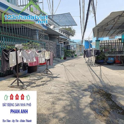 Có phải nhà phố Quận 9 đang bị "bỏ quên"? 135 m² đất ngay trung tâm Phước Long A mà chỉ có - 4