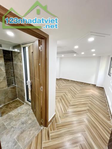 Bán nhà 4 tầng (4X20m) mặt tiền đường Phạm Thế Hiển Phường 3 Quận 8 - 3