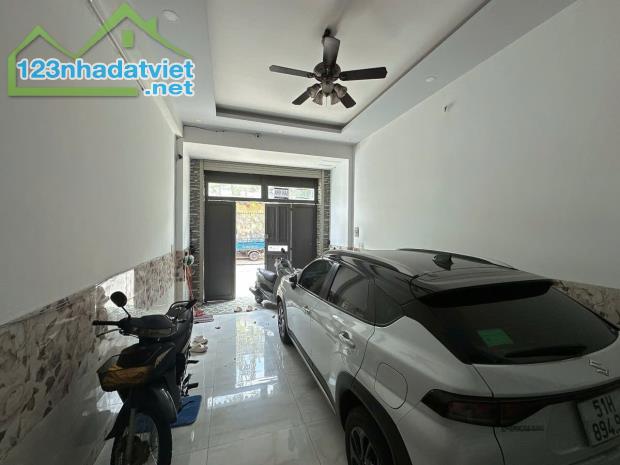 Chính chủ gửi bán nhà 4 tầng xe hơi ngủ trong nhà 64m2 Nguyễn Tư Giản ngay chợ 12 tỷ hơn. - 3
