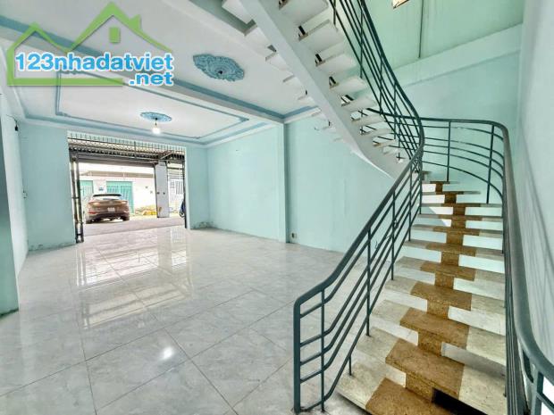 HÀNG HIẾM GIỮA LÒNG QUẬN 12 – NHÀ 1 LẦU NGANG KHỦNG 10M – CHỈ 11,89 TỶ - 2
