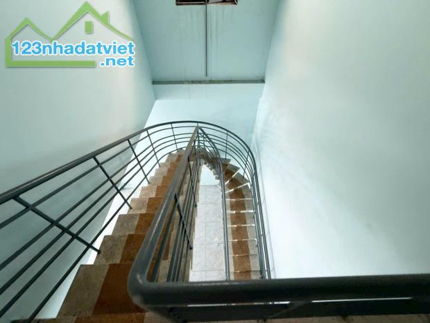 HÀNG HIẾM GIỮA LÒNG QUẬN 12 – NHÀ 1 LẦU NGANG KHỦNG 10M – CHỈ 11,89 TỶ - 4