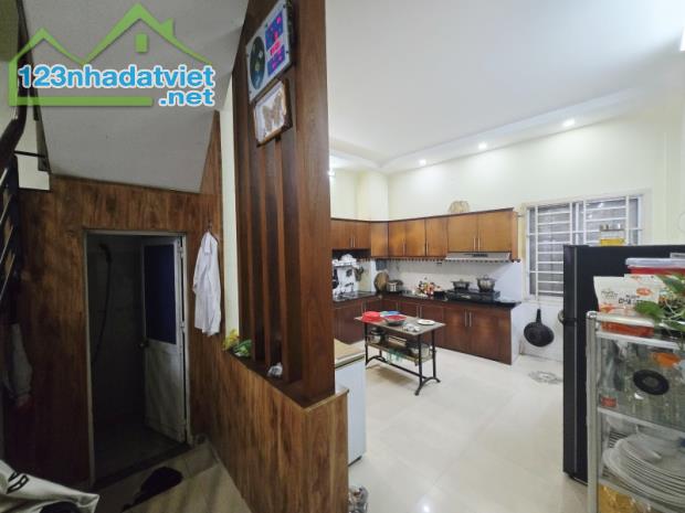 Nhà MT Trần Thị Điệu, Phước Long B – Dt 97m² (4.6×21m) x 3 tầng – giá 9.x tỷ - 2