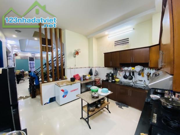 Nhà MT Trần Thị Điệu, Phước Long B – Dt 97m² (4.6×21m) x 3 tầng – giá 9.x tỷ - 3