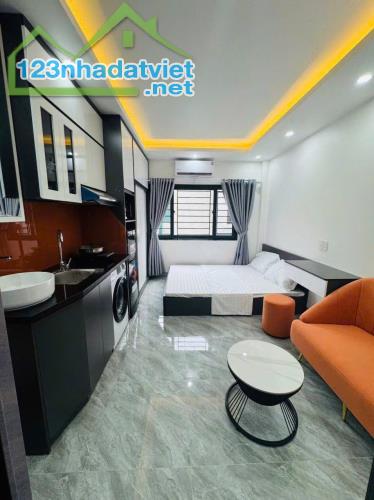 ĐÀO TẤN - Toà CCMN 21 phòng 8 tầng full đồ - Ngõ thông 2 thoáng - TM - Dòng tiền 1,5 tỷ - 2