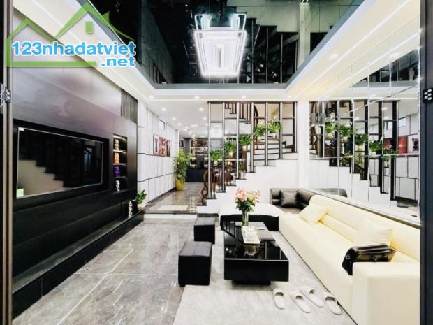 Bán nhà phố Đại La, Hà Nội 60m2*4 tầng, MT 4.3m, giá 11 tỷ